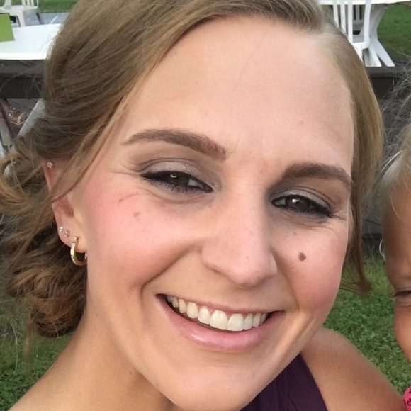 Meet your Posher, Kelly - Picture 1 of 1